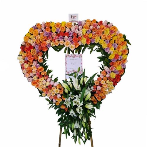 corona-funebre-en-forma-de-corazon-Floristeria-en-cali