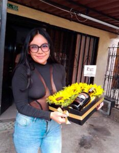 cliente-3-Floristeria-en-Cali-Flores-Cali-es-Cali